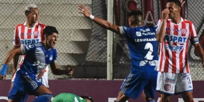 alt Los goleador argentino Facundo Castelli se suma al ataque de Emelec